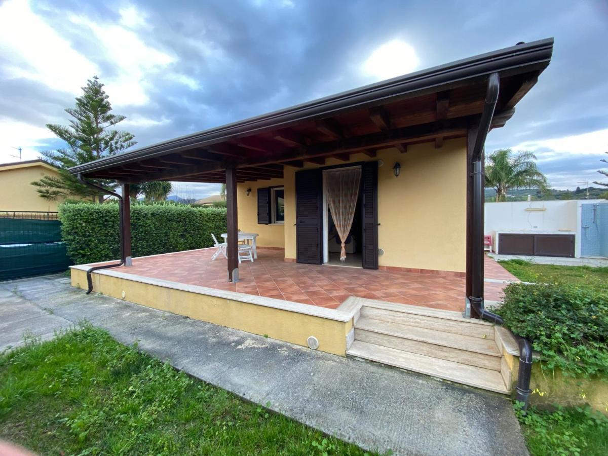 Villa Indipendente Le Coccinelle Beach Mare Piscina A 250 Mt Dal Mare Con Servizio Di Piscina A 400 Mt 12 K Da Cefalu Campofelice Di Roccella Dış mekan fotoğraf