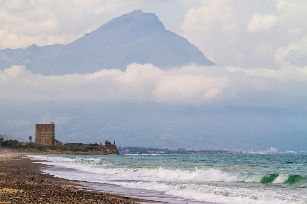 Villa Indipendente Le Coccinelle Beach Mare Piscina A 250 Mt Dal Mare Con Servizio Di Piscina A 400 Mt 12 K Da Cefalu Campofelice Di Roccella Dış mekan fotoğraf