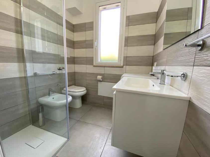 Villa Indipendente Le Coccinelle Beach Mare Piscina A 250 Mt Dal Mare Con Servizio Di Piscina A 400 Mt 12 K Da Cefalu Campofelice Di Roccella Dış mekan fotoğraf